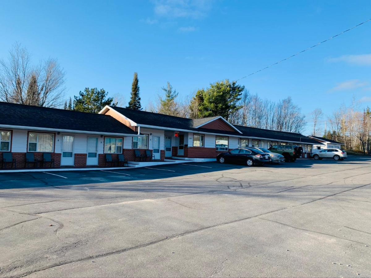 Bo-Mark Motel North Bay Exterior photo